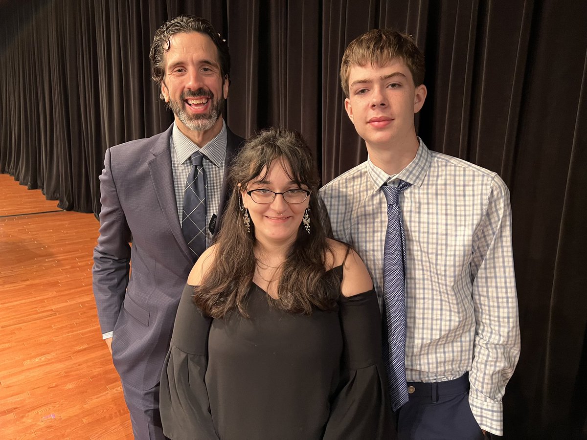 Amy Hawrylchak (@awhawrylchak) on Twitter photo Loved seeing <a href="/catskillcsd/">Catskill Central School District</a> student George Hartman co-emcee today’s opening of school. Pictured here with his peer Shayla from STEM HS and <a href="/gcouros/">George Couros</a> #innovation Loved seeing <a href="/catskillcsd/">Catskill Central School District</a> student George Hartman co-emcee today’s opening of school. Pictured here with his peer Shayla from STEM HS and <a href="/gcouros/">George Couros</a> #innovation