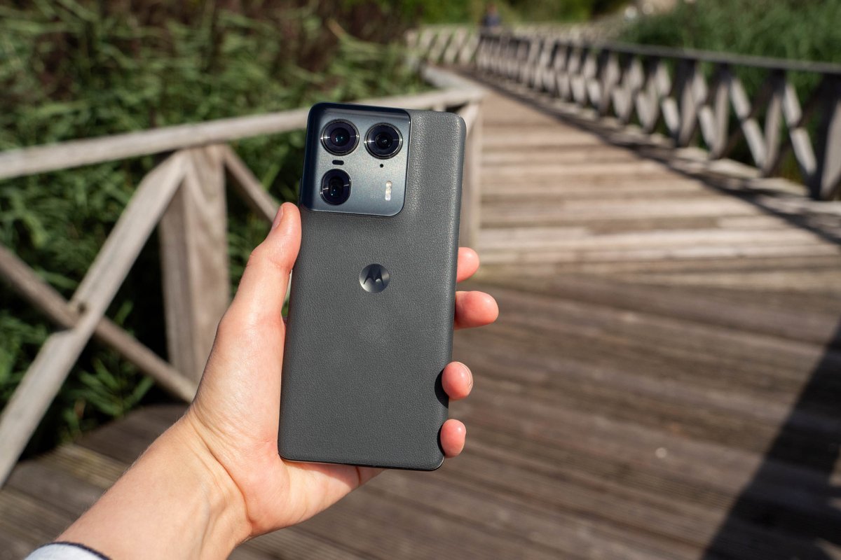 If you want a lot of specs for your cash, the Motorola Edge 50 Ultra has a lot to like. Amy Davies discovers more: amateurphotographer.com/review/motorol…
📷 <a href="/AmyDavies/">Amy Davies</a>