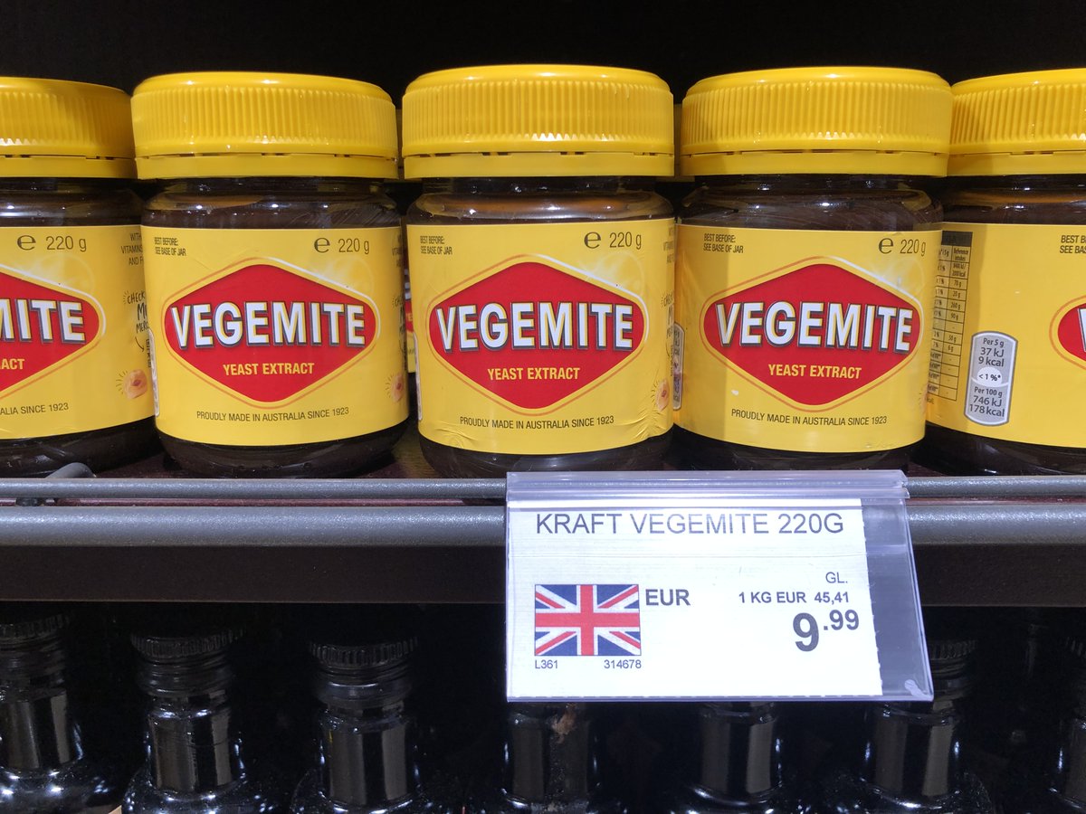 berndt2_photo's tweet image. Hey, @Vegemite I saw this at the JuliusMeinl store in Vienna. Wasn't sure if I needed to escalate to consular level and risk an international incident, but I thought I'd start with you. #WrongFlag.