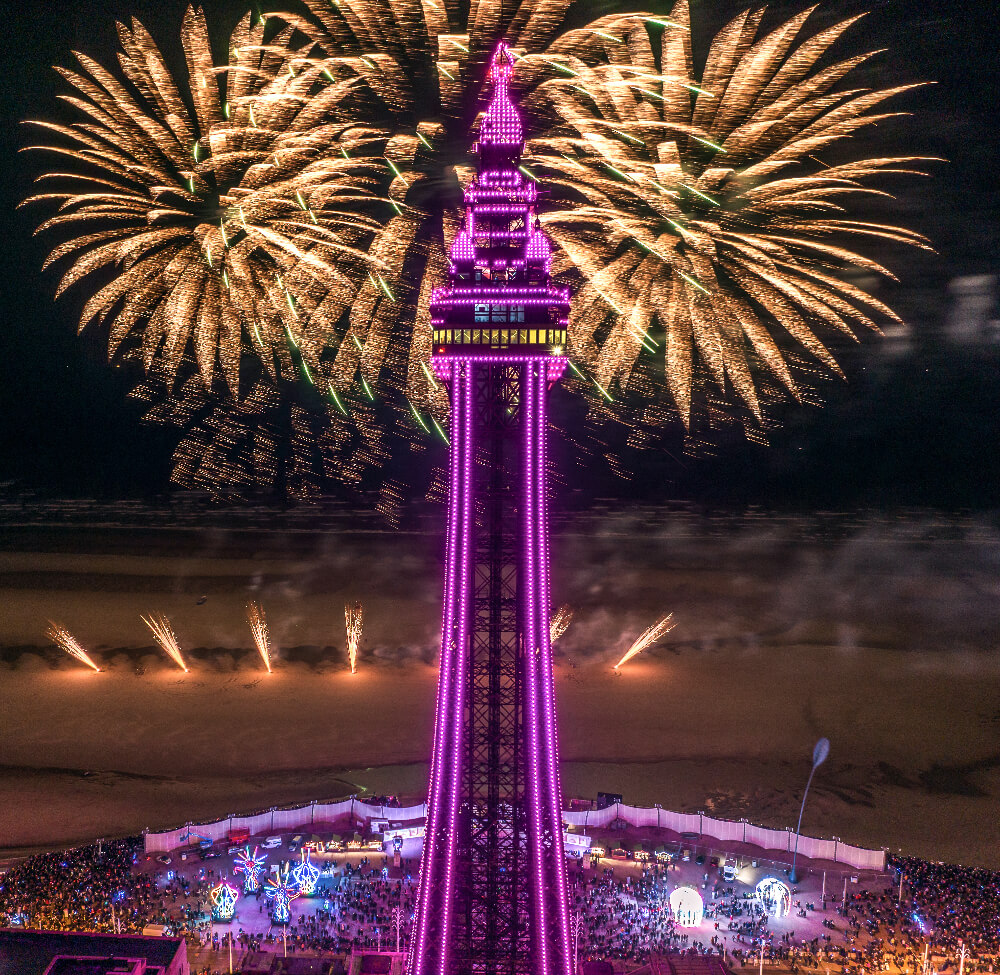 visitBlackpool's tweet image. This Saturday marks the start of the World Fireworks Championship Blackpool.

This year’s event will open with a display by the team from Nakaja Art in Poland, who have more than 25 years of experience of staging firework displays across Europe and Central America.

ℹ️…