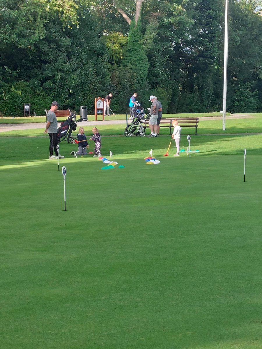 Stanley Park Golf Course tweet media