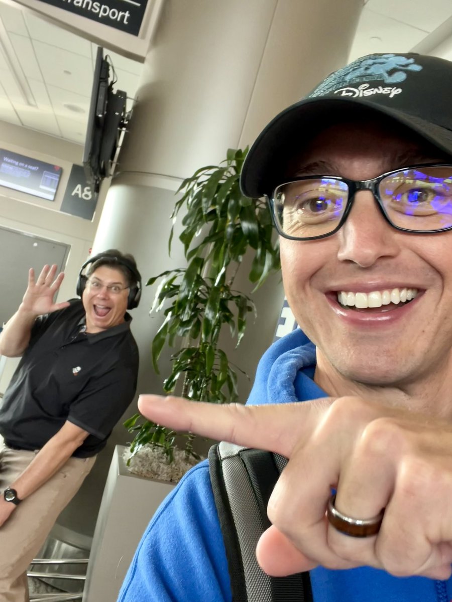 Nicholas Koontz (@nakoontz) on Twitter photo You never know who you’ll run into on the flight to the meeting — #ASHNR24 game show co-host, friend & mentor <a href="/wiggins/">jake wiggins</a>! (we should have picked a designated survivor host…<a href="/CMGlastonbury/">Christine M Glastonbury, MD</a> I guess that’s you!) <a href="/yoshimianzai/">Yoshimi Anzai</a> <a href="/phudge54/">Pat Rhyner</a> <a href="/CDP_Rad/">C Douglas Phillips 🇺🇸</a> <a href="/StillGinz/">Lawrence E. Ginsberg, M.D</a> <a href="/AshokSrini15/">Ashok Srinivasan</a> <a href="/ASHNRSociety/">ASHNR</a> You never know who you’ll run into on the flight to the meeting — #ASHNR24 game show co-host, friend & mentor <a href="/wiggins/">jake wiggins</a>! (we should have picked a designated survivor host…<a href="/CMGlastonbury/">Christine M Glastonbury, MD</a> I guess that’s you!) <a href="/yoshimianzai/">Yoshimi Anzai</a> <a href="/phudge54/">Pat Rhyner</a> <a href="/CDP_Rad/">C Douglas Phillips 🇺🇸</a> <a href="/StillGinz/">Lawrence E. Ginsberg, M.D</a> <a href="/AshokSrini15/">Ashok Srinivasan</a> <a href="/ASHNRSociety/">ASHNR</a>