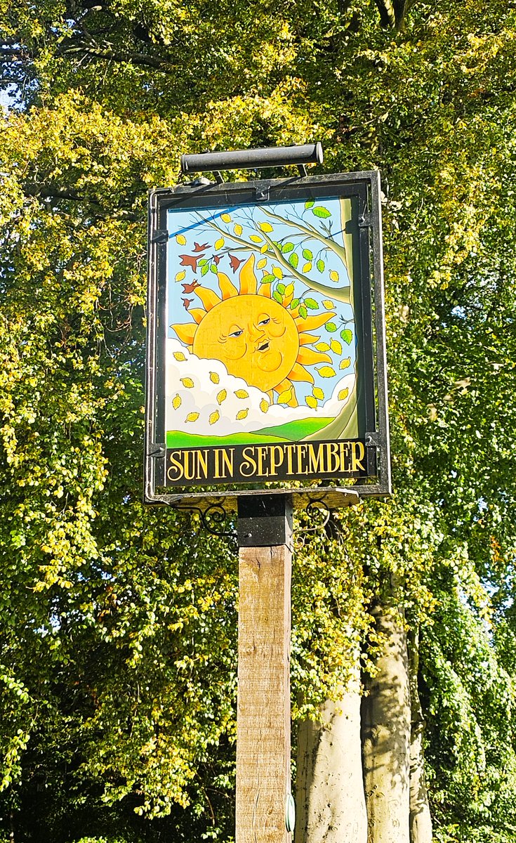HikingManchest1's tweet image. Wishing you plenty of Sun in September🌞

#PubSignThursday #Manchester #SpottedOnMyWalk