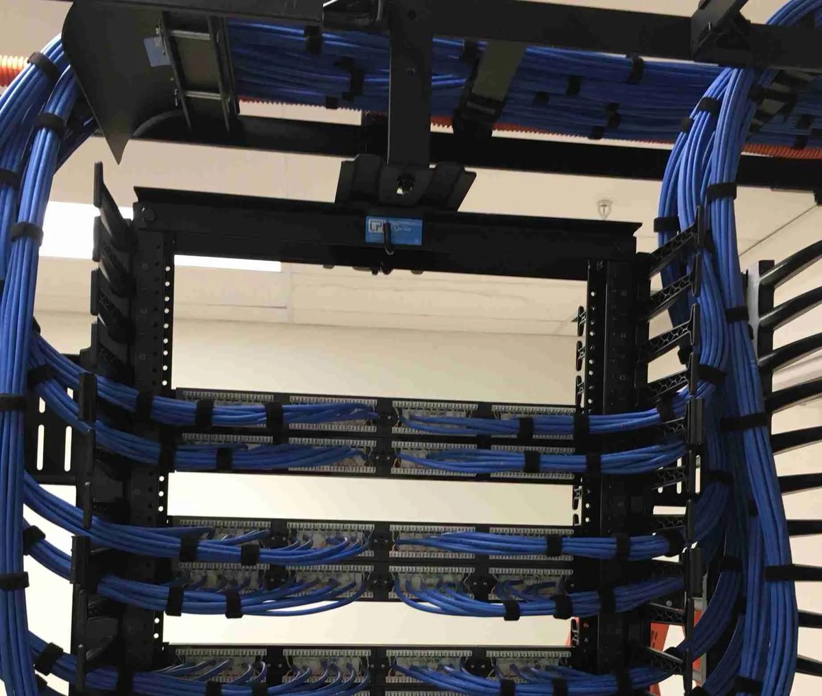 AustinNetwork23's tweet image. #AustinNetworkCablingServices #OffiveNetworkWiringAustin #NetworkInstallation #ResidentialCableInstallation #CameraInstallationAustin #StructuredCablingAustin #EthernetOfficeWiring #LowVoltageWiringAustin #Cat6CableInstallationAustin #5127138864