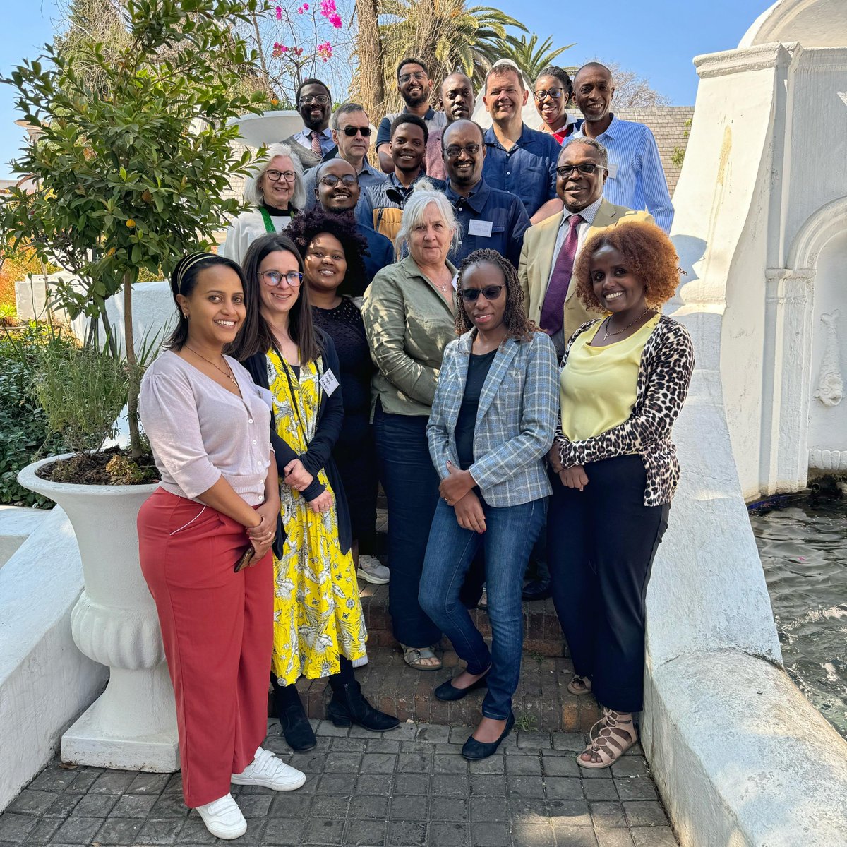 Travelling back to the UK from our 3rd <a href="/depgenafrica/">DepGenAfrica</a> meeting at <a href="/SBIMB1/">SBIMB</a> in Johannesburg. A very productive, collaborative &amp; happy meeting, supported by the <a href="/wellcometrust/">Wellcome</a>