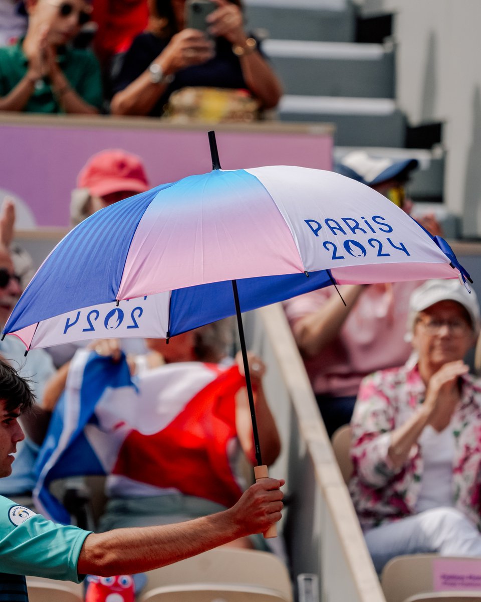 Le stade Roland-Garros en mode paralympique, un bonheur pour les yeux 🧡
-
Roland-Garros in Paralympic mode, a delight for the eyes 🧡

📸 #Paris2024