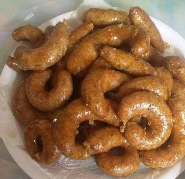 - علاقتي بالممبار قايمة ع الإحترام المتبادل ، وماليش دعوة كان بيعمل إيه قبل مايتحشي رز
مفيش حد فينا مالوش ماضي ..