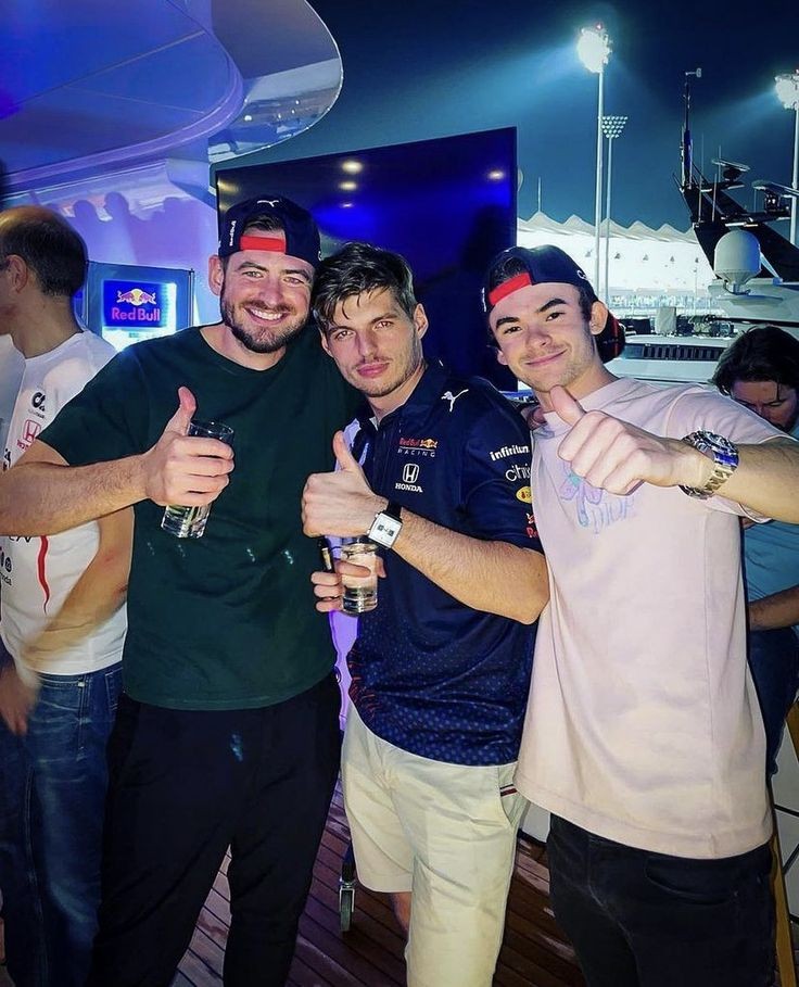 ale³³ 🦁 tweet media