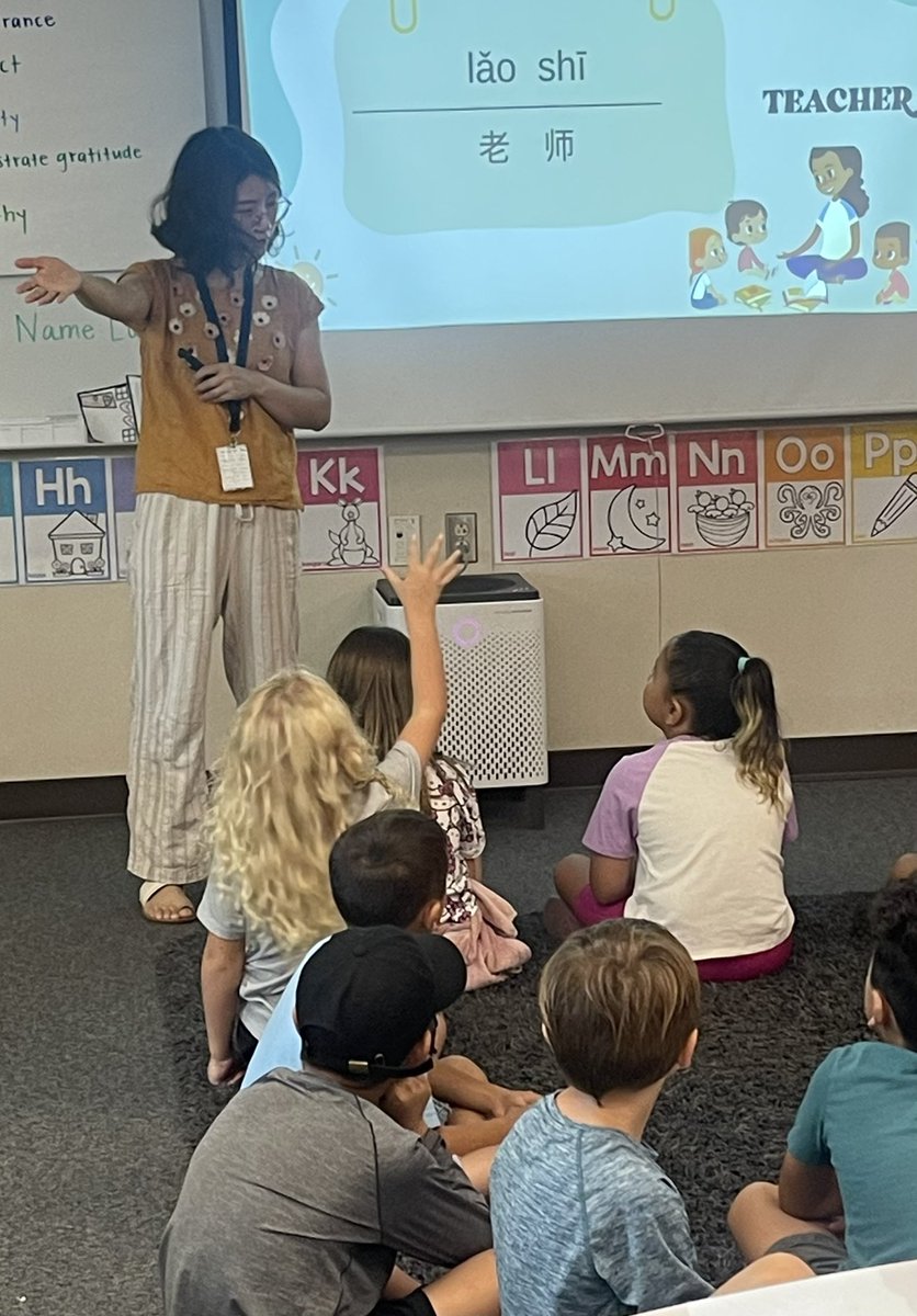 VAPAVISIONPoway's tweet photo. Students at Pomerado learning about Global Language and Culture and getting their first taste of Media Arts with VAPA VISION!!  @PowayUnified @PUSDinnovate @GLIPPUSD https://t.co/iV4SL47Sr4