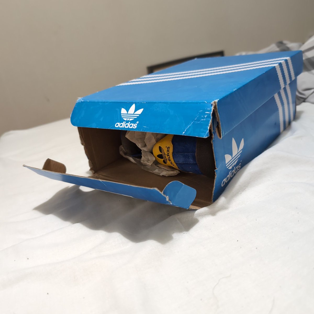 mediocrecyc1ist's tweet photo. @eBay_UK I sent these shoes that I sold on your platform. They were deemed not as described by the authenticator, though would be nice if they explained why they damaged the product. Really really unhappy with the service. https://t.co/C3mFLAbnaq