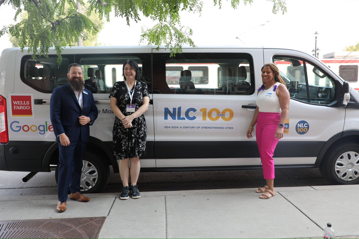 The National League of Cities is in Salt Lake City this week for the Utah League of Cities and Towns Annual Convention!
 
We’re here spreading the word about:
💻 The #LocalInfrastructureHub, a national program helping cities develop competitive grant applications for federal