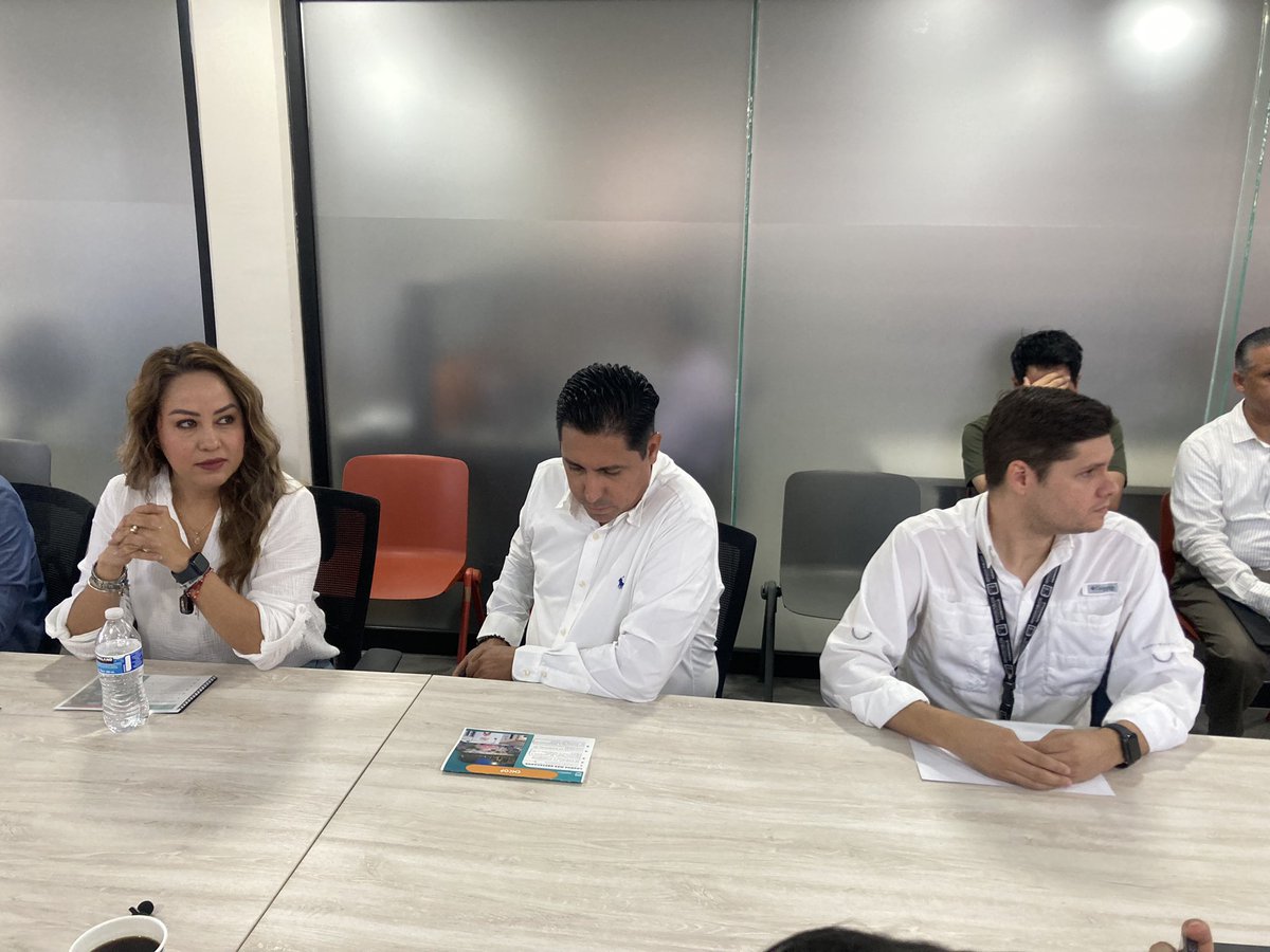 Cuando hay que informar, da para hacer a diario conferencias para decir a ciudadanía lo logrado desde el <a href="/HermosilloGob/">Gobierno de Hermosillo</a> al mando de <a href="/tonoastiazaran/">Antonio Astiazarán</a> durante los últimos 3 años en la H. Representantes de <a href="/ImplanHMO/">IMPLAN Hermosillo</a> <a href="/servpublicoshmo/">Servicios Públicos Municipales</a> <a href="/amecchmo/">Agencia Municipal de Energía y Cambio Climático</a> <a href="/CMCOP_HMO/">CMCOP HMO</a> hacen recuento de acciones.