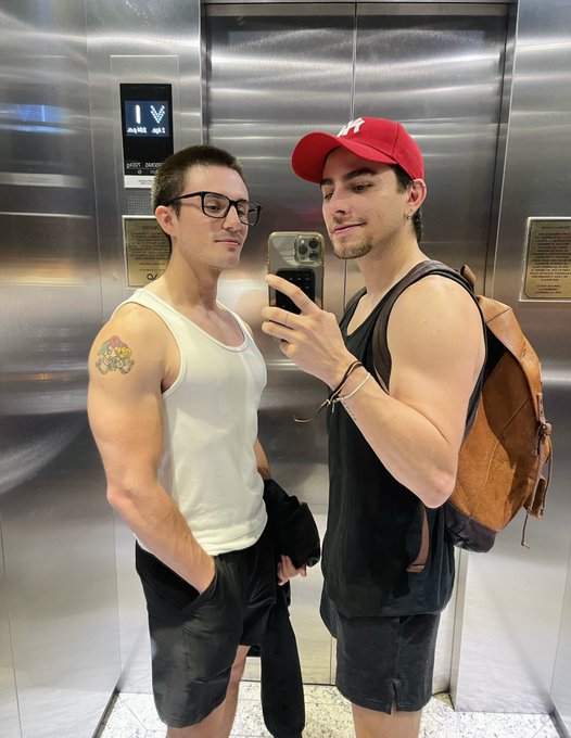 1 pic. Fuimos a entrenar al gym, quieres ver cómo termino?  ??? 40% descuento.

https://t.co/swyaPRqVAB