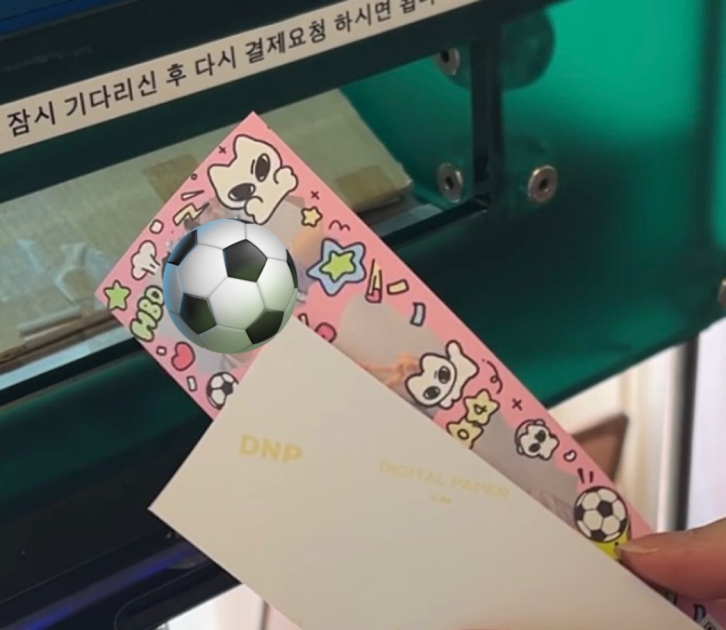zipsaa_'s tweet photo. #FC키티_FA영입중
FA영입은 이렇게 해야 하는구나…
축구컨셉 최고 귀여운 키링 최고💚
포토프레임도 너무 귀여웟음🥹 https://t.co/ox5NDbbYAA