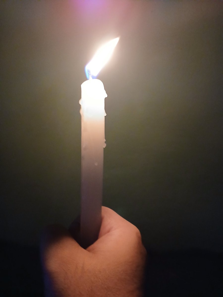 NilotpalSaha13's tweet image. #Kolkata #RGKarProtest #justiceforAbhya  May the light guide us ,englighten us and give us strength to fight for justice and destroy all the evil . Joy Maa Durga 🙏