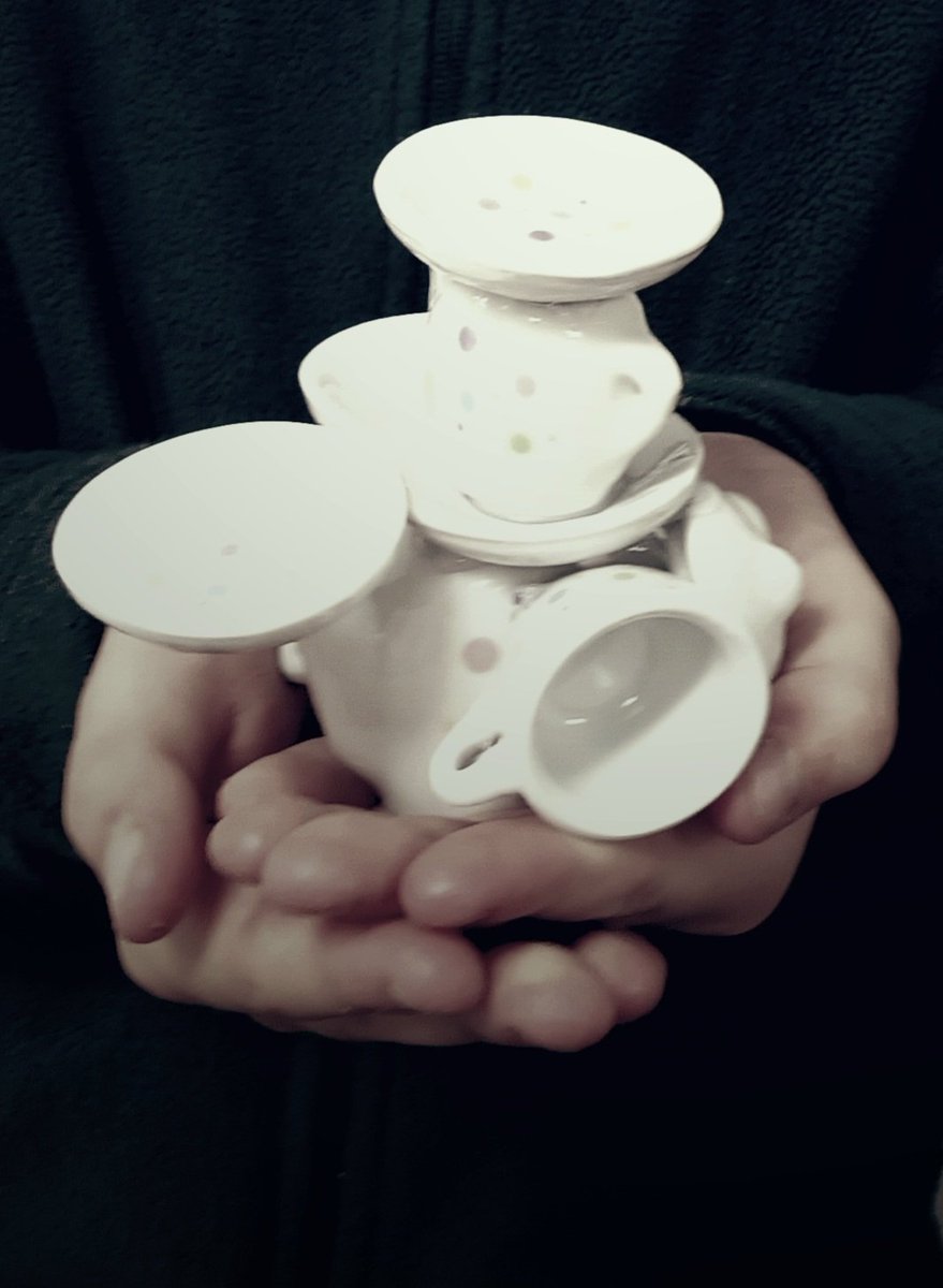 moe_rocksmoore's tweet image. We started a very important sculpture ( and photography) project today @StJamesPSR !!☆ We're very excited about it, in fact it's gone right to our heads!! 
@waspsstudios @CluthaTrust #sculpture #letsbuildit #artspecialist ☆