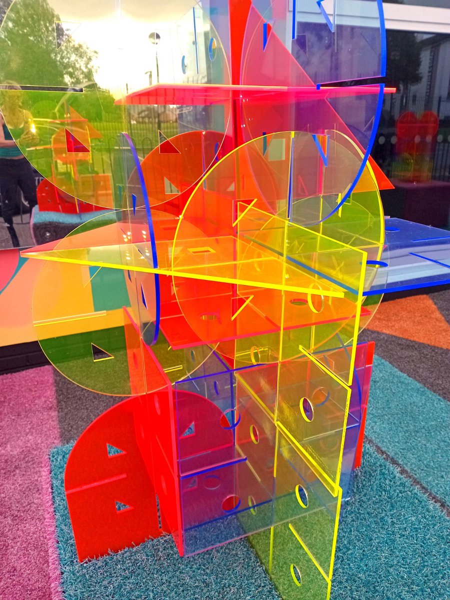 Thank you Michelle Ayavoro  for the refurbishment of our external art installations – at the front of school and in the memory garden.
They both look great now they have had a refresh.