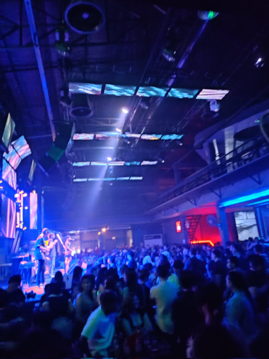 ค่ำคืนที่แสนเหงาทักมาเล่นมาคุยได้นะครับ