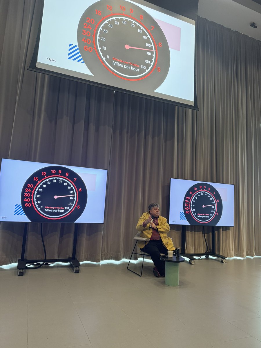 Thesixbees tweet media