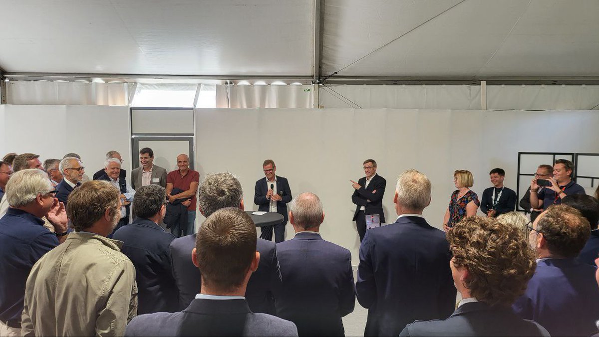 Eric Masset, président, et Yann Martinet, directeur de Luzerne de France sont les représentants passionnés d'une filière passionante. Merci à eux de leur accueil. Et bravo à Eric Masset, promu officier du Mérite agricole.