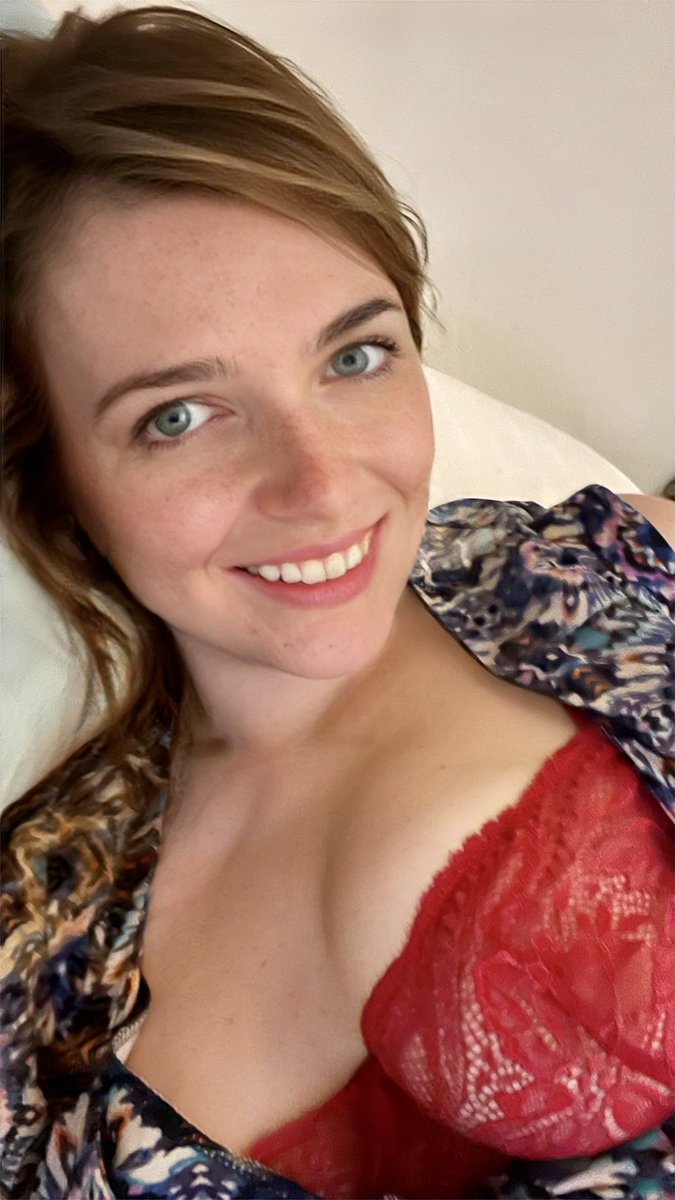 RT et met un cœur ❤️ si t'aimes la couleur rouge 😍