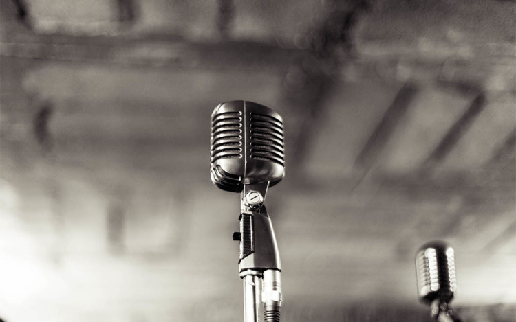 Moore House Music 90 minute Premium Voice Lessons!
Students will gain in-depth knowledge about singing by using the concepts found in the ‘Moore Vocal Solutions’ curriculum taught in Singing Cafe.
moorehousemusic.myshopify.com/products/90-mi…