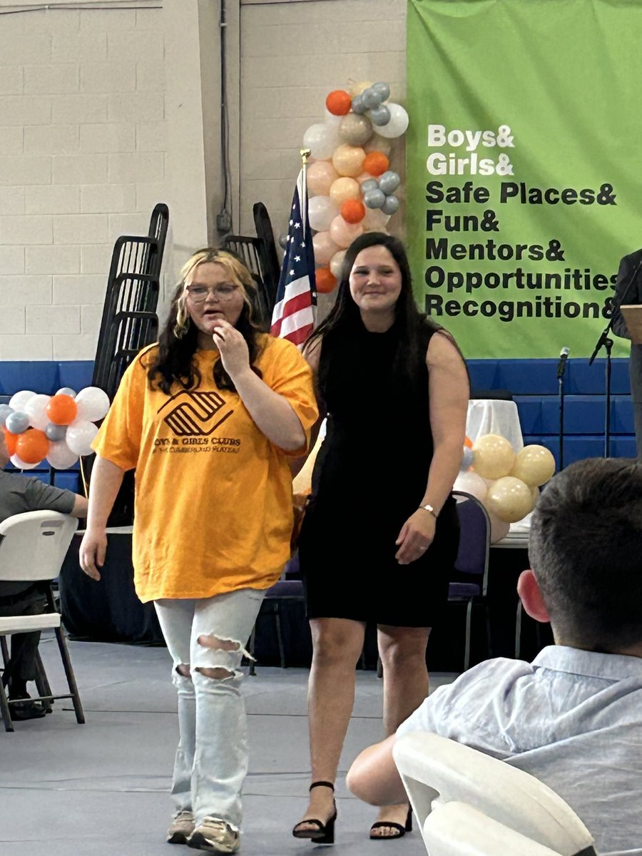 Congratulations to <a href="/KatelynStilt32/">Katelyn Stiltner</a> who was awarded the Outstanding Student Award for the community and was inducted into the Hall of Fame at her local Boys and Girls Club last night! We’re so proud of you and the work you are doing!🖤💛