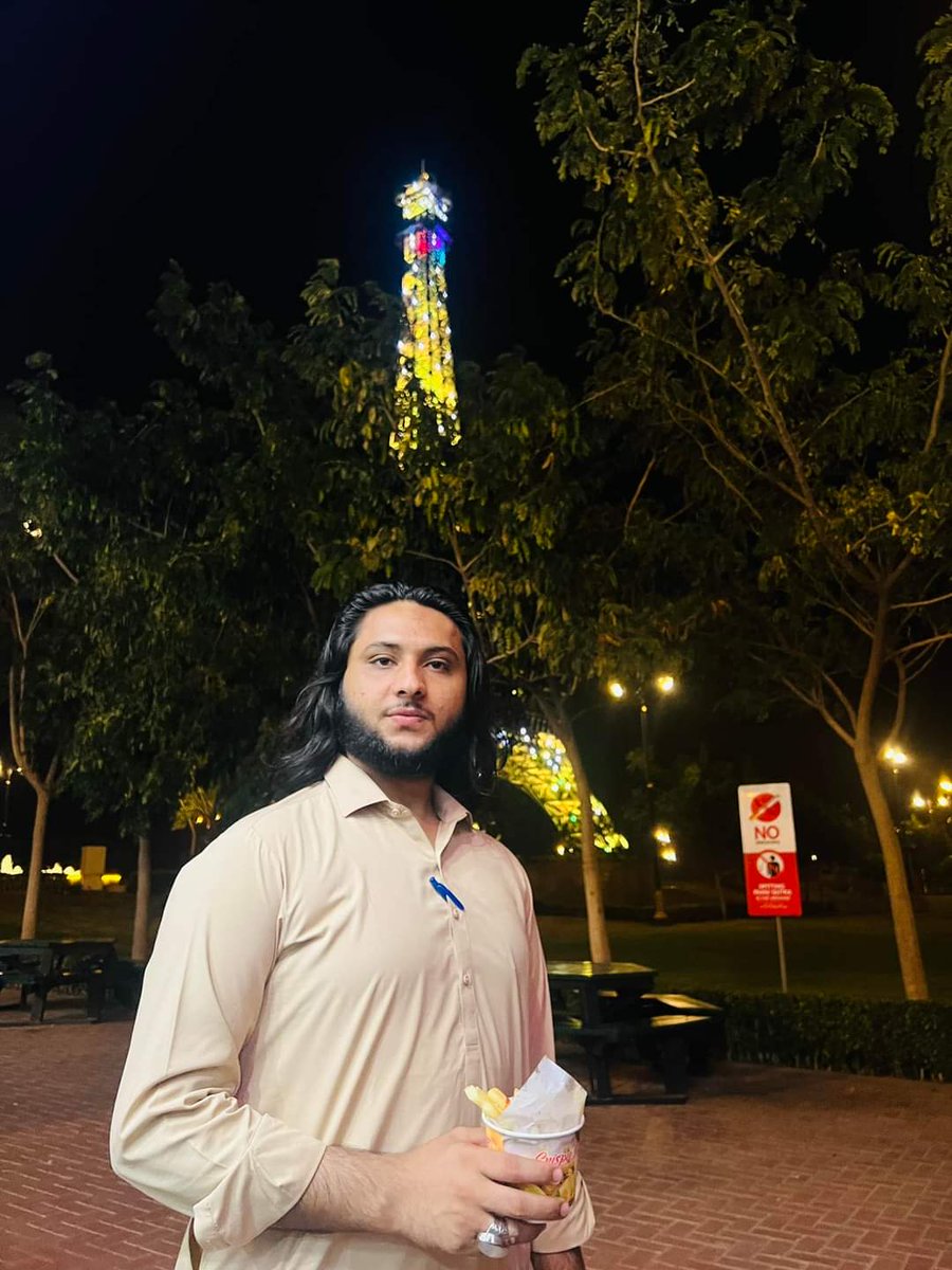 RazaqGadehi's tweet photo. آپ کے دشمن زیادہ تر وہی لوگ ہوتے ہیں جن کا آپ نے زندگی میں کبھی نہ کبھی بے لوث اور مخلصی سے ساتھ دیا ہوتا ہے
#abrazzaquepsf https://t.co/qHMOZLiNeR