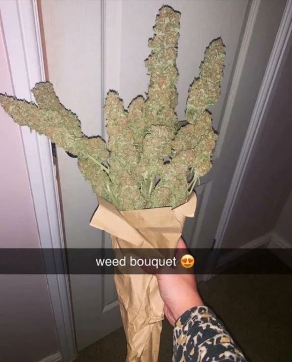 WeedPorns's tweet image. The flowers she actually wants
