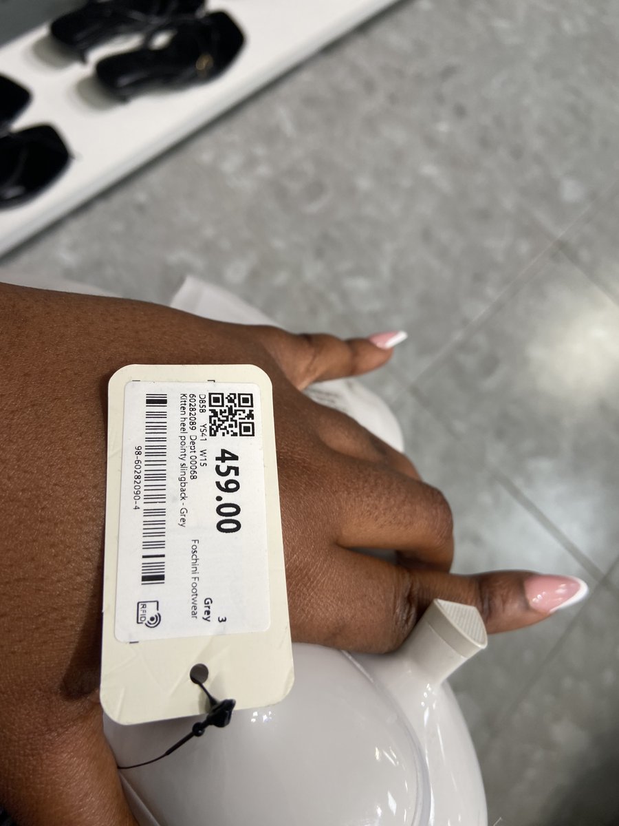 DropdLive's tweet photo. Gorgeous grey kitten heels ✨❤️from @foschini🔥for R459.00. Store location: Cresta shopping centre 📍. 

#explore #foschini #dropd #GirlTalkZA   #Trending https://t.co/A4hsQtVzad