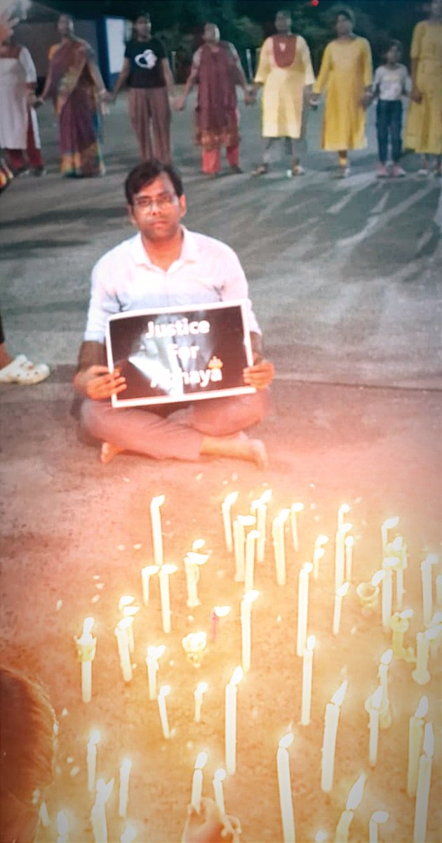 arjunatalbjp's tweet photo. no caption needed.. just want justice for a daughter.. for a sister.. for a mother..

#Kolkata #JusticeForWomen #JusticeForAbhaya https://t.co/j5QzZsCjzm
