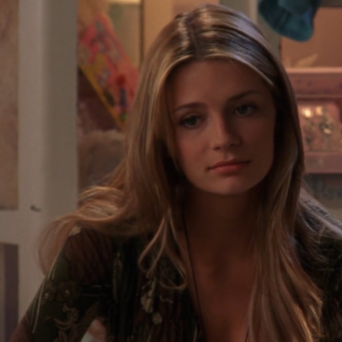 💭 (@marissathnker) on Twitter photo 