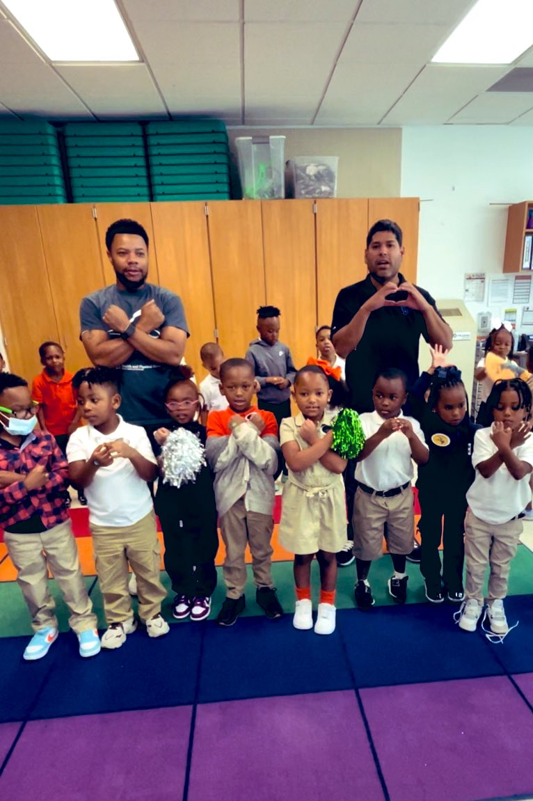 Counselor Lyons (@counselorlyons) on Twitter photo Lockhart Lions NEW student House inductee!! Principal Emerson shared student expectations with scholars. Check out our new house members!! <a href="/lockhartES/">Lockhart Elementary</a> Lockhart Lions NEW student House inductee!! Principal Emerson shared student expectations with scholars. Check out our new house members!! <a href="/lockhartES/">Lockhart Elementary</a>