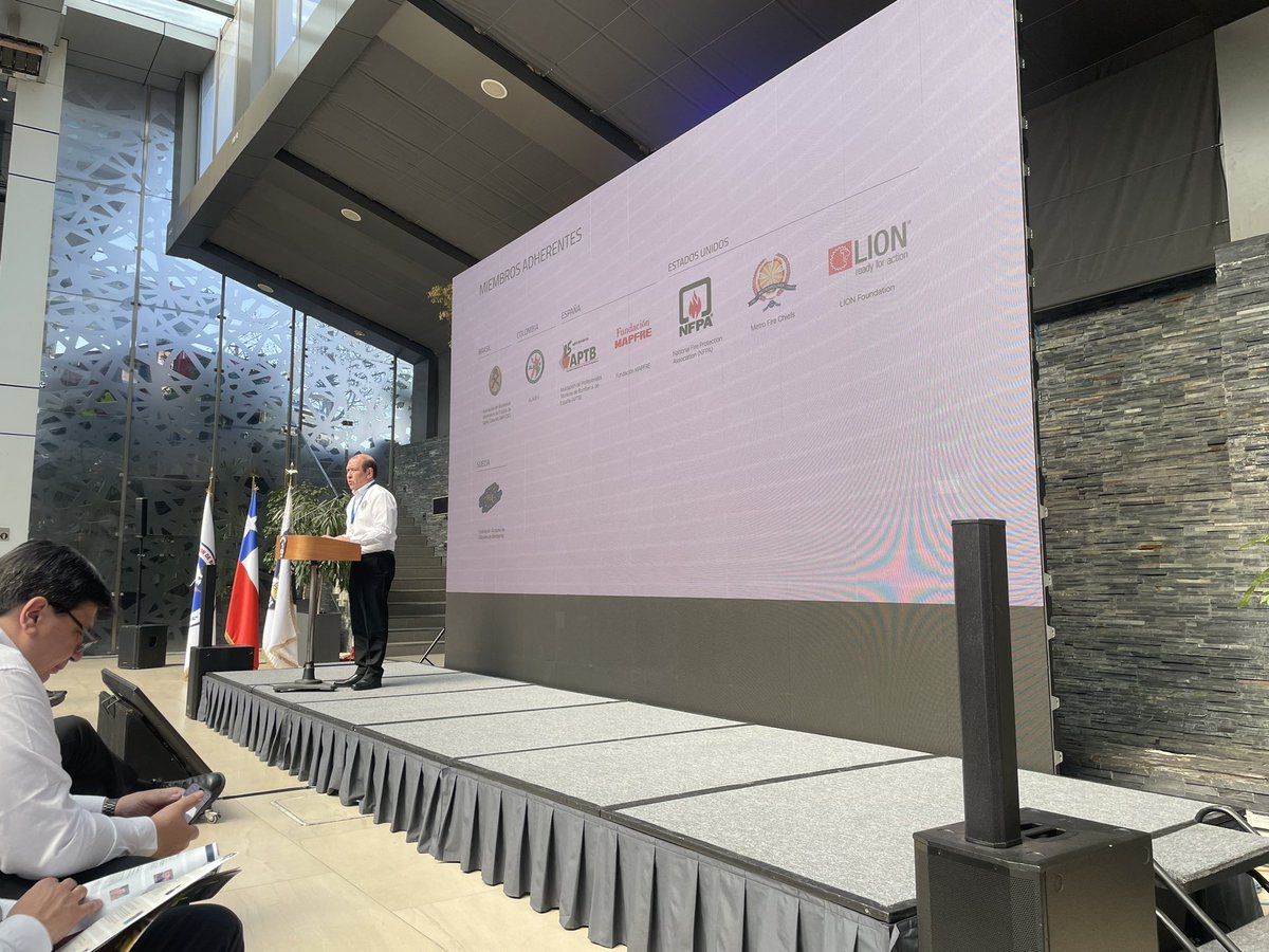 On behalf of <a href="/THEMETROCHIEFS/">MetroChiefs</a> Honored to be attending with <a href="/ChiefSamPena/">Samuel Peña</a> the <a href="/BomberosOBA/">Bomberos Americanos</a> Annual Assembly in Santiago, Chile with Fire Chiefs from across Latin America. <a href="/IFD_CHIEF/">Ernest V. Malone</a> <a href="/ChiefJohnButler/">Fire Chief John S. Butler</a> <a href="/marcoespanagt/">Mᴀʀᴄᴏ Esᴘᴀñᴀ</a> <a href="/NFPA/">NFPA</a> <a href="/IAFC/">IAFC</a>