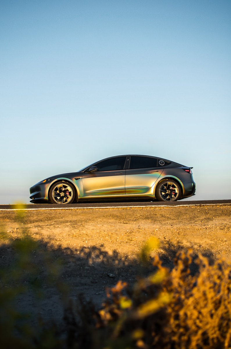 CyberTesii's tweet photo. 2024 Tesla Model 3 Long Range AWD with 20” Performance Warp Wheels wrapped in 3M Satin Flip Psychedelic. 

@niccruzpatane @SawyerMerritt @SjvTesla @teslanorcalreno @teslaownersSV https://t.co/X7iB3THO9s