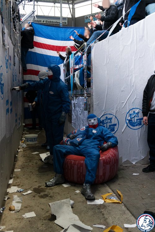 Saeindls23's tweet image. Ich liebe Ost deutsche Fanszenen