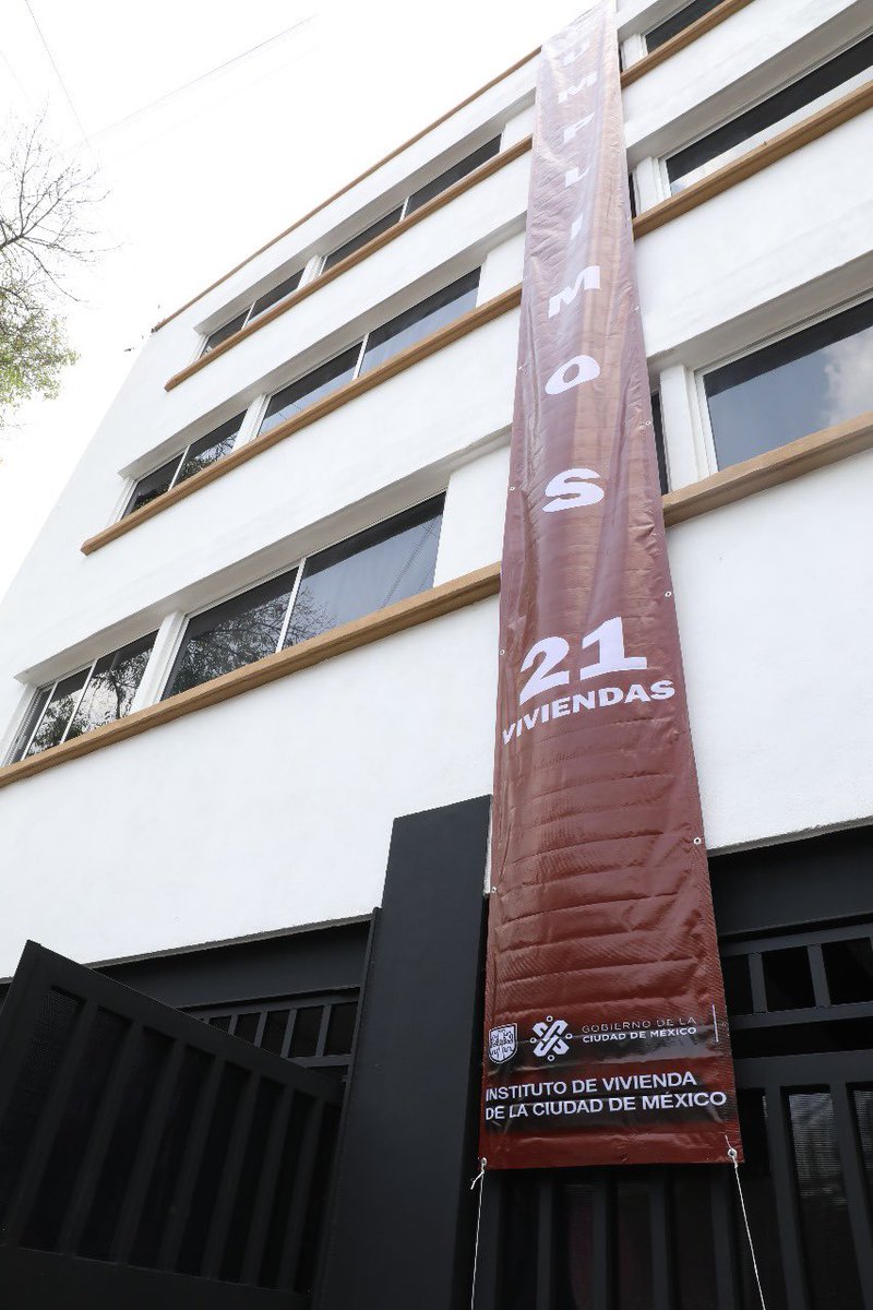 Acompañé esta mañana al #JefeDeGobierno, <a href="/martibatres/">Martí Batres</a>, en la entrega de 21 viviendas rehabilitadas en Filipinas 178. Invertimos más de 3.6 mdp en la rehabilitación de este predio que fue afectado por el #19S.

#GobiernoConAcentoSocial