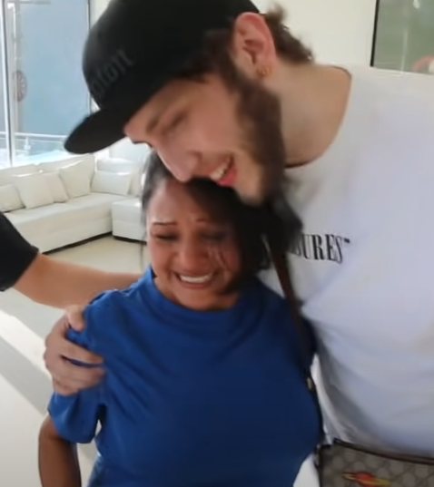 Banks tweet picture