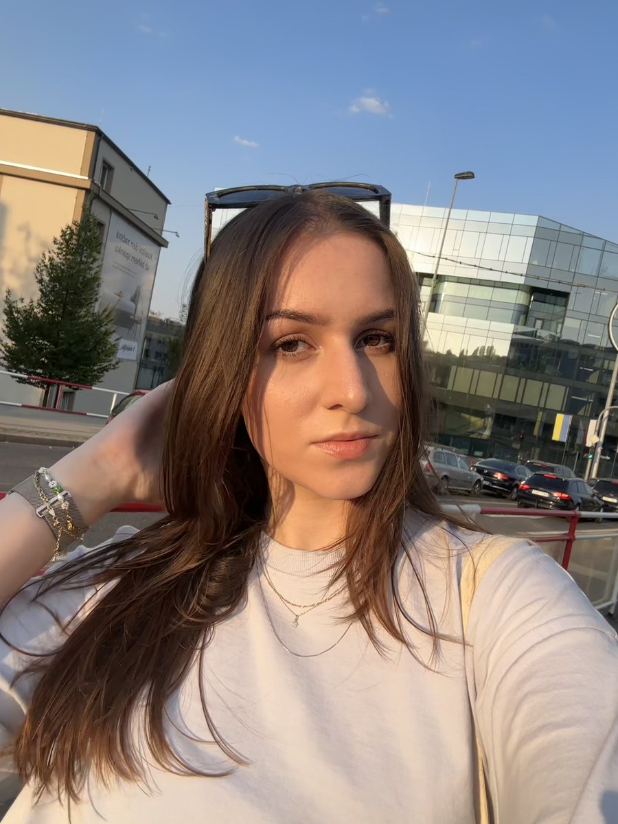 Anča tweet media