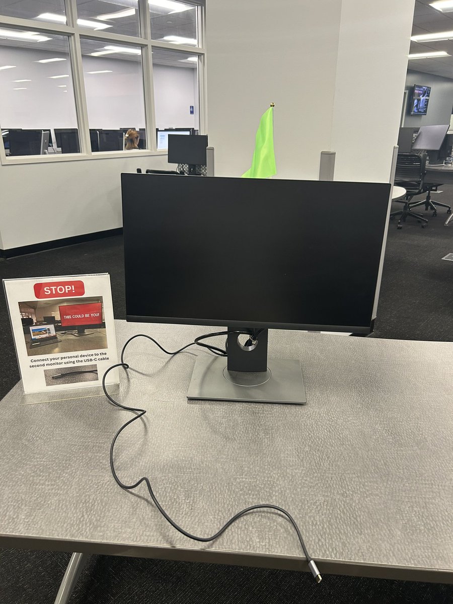 Did you know you can connect your personal device to a 2nd monitor at the TECH center? Well you can! Just look for the monitors with a green flag and connect your device using the usb-c cable