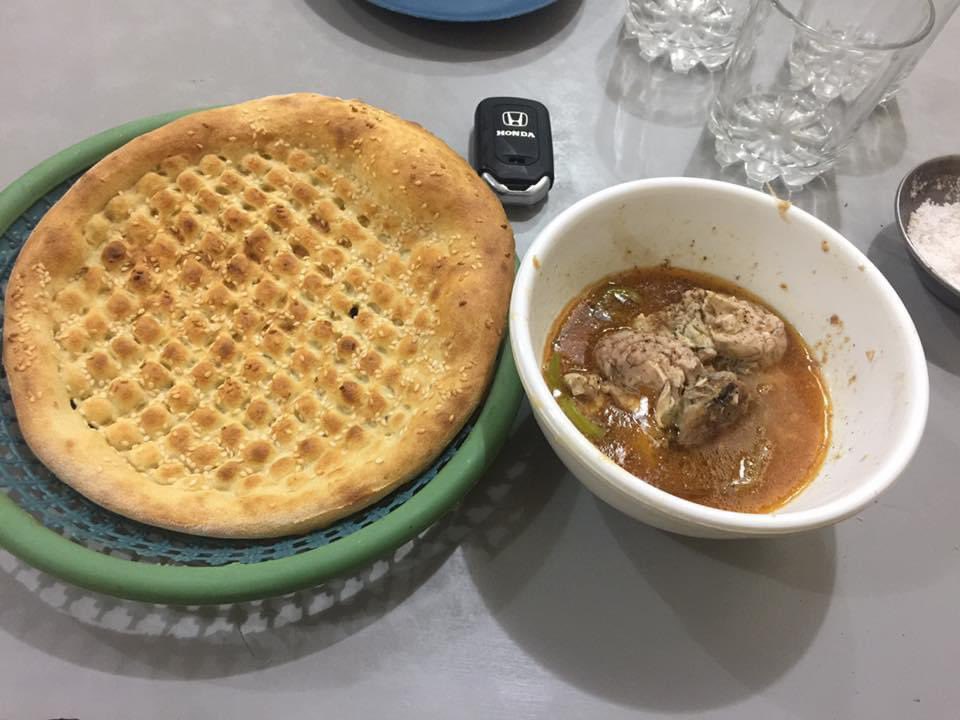 awarahgard's tweet photo. بسم اللہ ♥️
#breakfast_time 
اسلام علیکم

جمعرات کا آغاز
ایک حسین ناشتے سے😍
لاہور لاہور اے❤️
🔙🔙🔙🔙 https://t.co/zpokqPA8gg