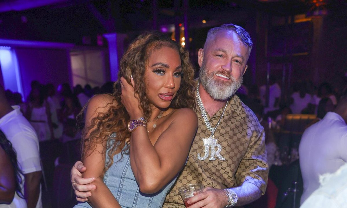 LFEntRadio's tweet photo. News / Drama Whew! Jeremy Robinson Reacts To Tamar Braxton’s Allegation That He Used Her Card On Another Woman: Chile! Things are getting messy between exes Tamar Braxton and Jeremy Robinson. The singer seemingly accused her former fiancé of… https://t.co/sYwUO8YIbN @LFEntRadio https://t.co/qYWWUwBWYs