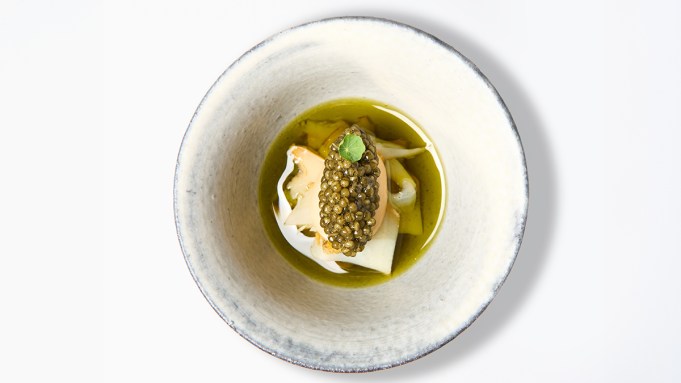 Inside Joo Ok, the Michelin-Starred Korean Restaurant That Just Moved From Seoul to New York dlvr.it/TCqsgt