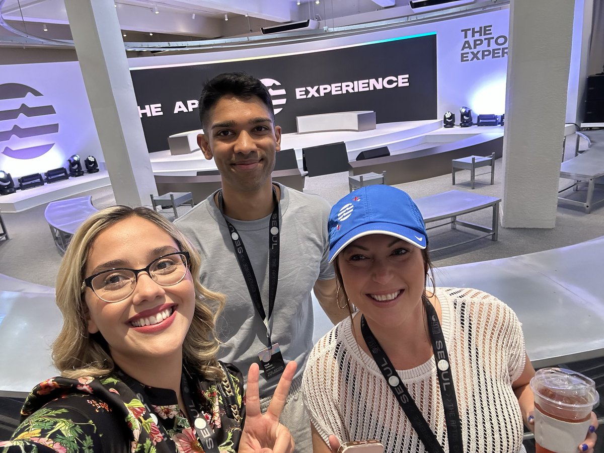 angievii's tweet photo. Day 1 at Aptos Experience with the @tallyup folks ❤️‍🔥💥 LET’S GOOO @Aptos @lucy_meiyi @angieyth @woobull @tallyupj https://t.co/lEDNPOqwi8