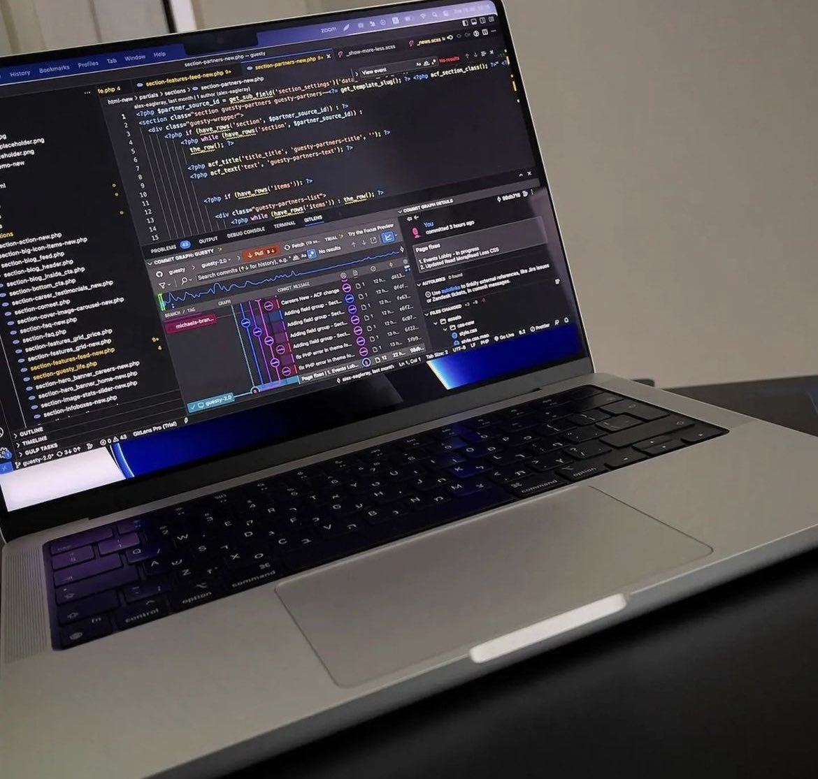 gozkybrain4u's tweet image. Backend Devs: Node.JS or PHP
Let’s settle this once and for all.