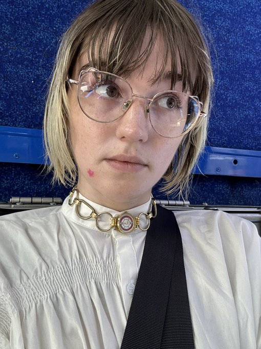 Watch Claire Gemini ♊🔞's leaked NSFW photo on TwXstars