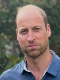 nomoremonarchs's tweet photo. Paid to play?! 
During his SEVEN WEEKS of summer holiday, 'prince' William Windsor was paid more than £3.3 MILLION in public funds - all for his private use. Shameful waste of state resources! 
#CutRoyalPay #workshywilly #CostOfLivingCrisis #NotMyPrince #AbolishTheMonarchy https://t.co/A07kYgZ2oU