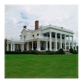 1800Columns's tweet photo. Colossal #RomanCorinthian #columns in front of tapered #Roman #Ionic columns on pedestals, supporting the above #porch at the home of #sculptor Frederick Hart.
. . .
#Chadsworth #corinthian #homedesign #homedecor #curbappeal #architecture https://t.co/gW9rsEzcry
