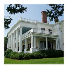 1800Columns's tweet photo. Colossal #RomanCorinthian #columns in front of tapered #Roman #Ionic columns on pedestals, supporting the above #porch at the home of #sculptor Frederick Hart.
. . .
#Chadsworth #corinthian #homedesign #homedecor #curbappeal #architecture https://t.co/gW9rsEzcry