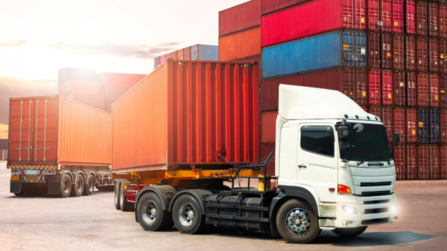 dr7912's tweet photo. The US #trade deficit jumped to $78.8 billion in July as imports surpassed exports. Importers stocked up ahead of impending East &amp; Gulf Coast port strikes. @MeaganScho, “We expect stronger #exports to offset more #imports later in the year.” Full report: https://t.co/BpCDIGYGlr https://t.co/GZtPZU0f3d